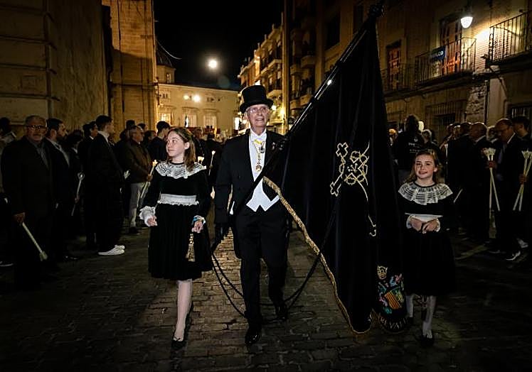 Antonio Martínez Canales es la persona que actualmente ostenta el cargo de Caballero Cubierto.