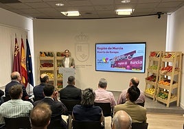 La consejera de Agua, Agricultura, Ganadería y Pesca, Sara Rubira, en la presentación de la participación de la Región de Murcia en la Feria Fruit Attraction.