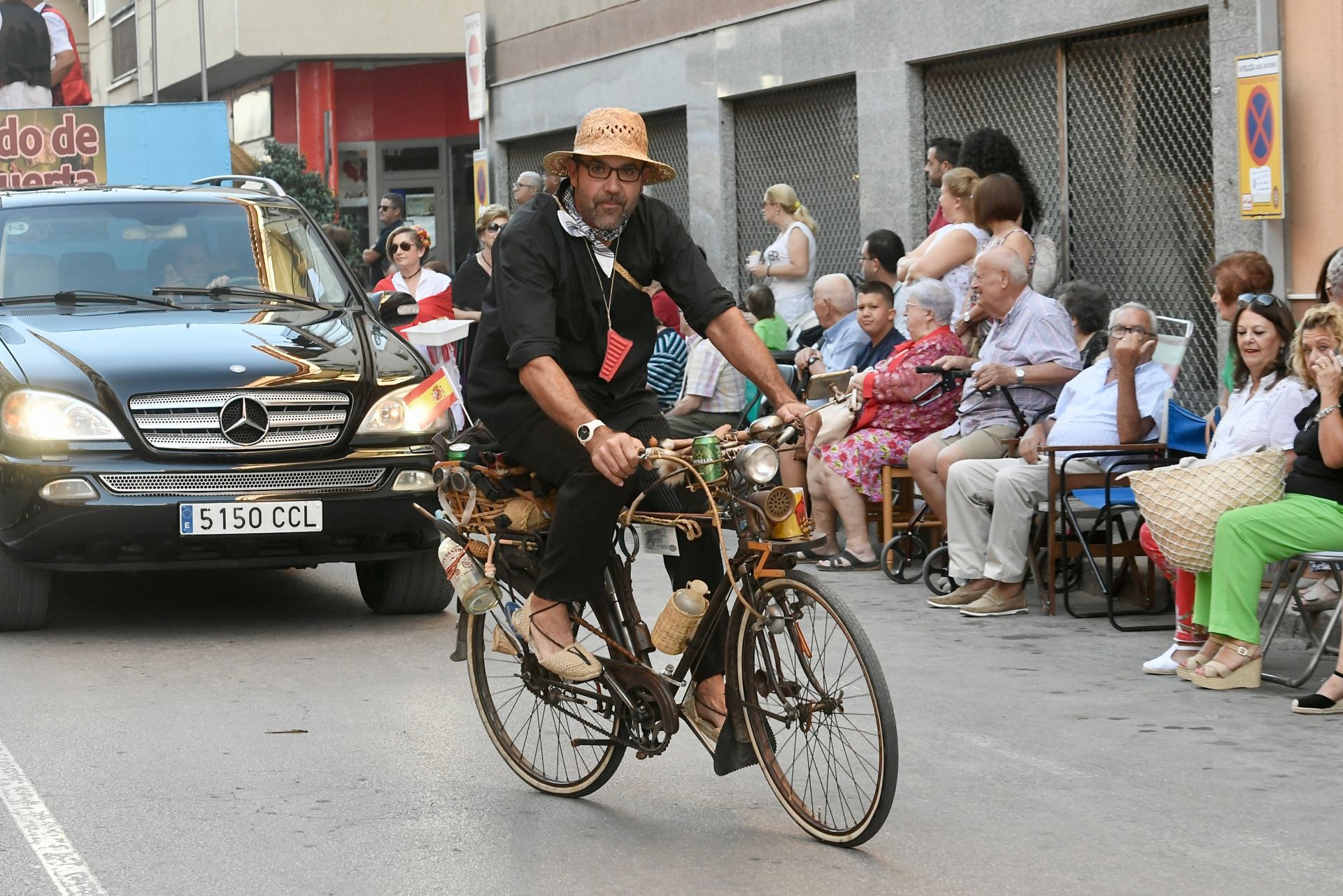 Más de medio centenar de carrozas desfilan en el Bando de la Huerta de Santomera