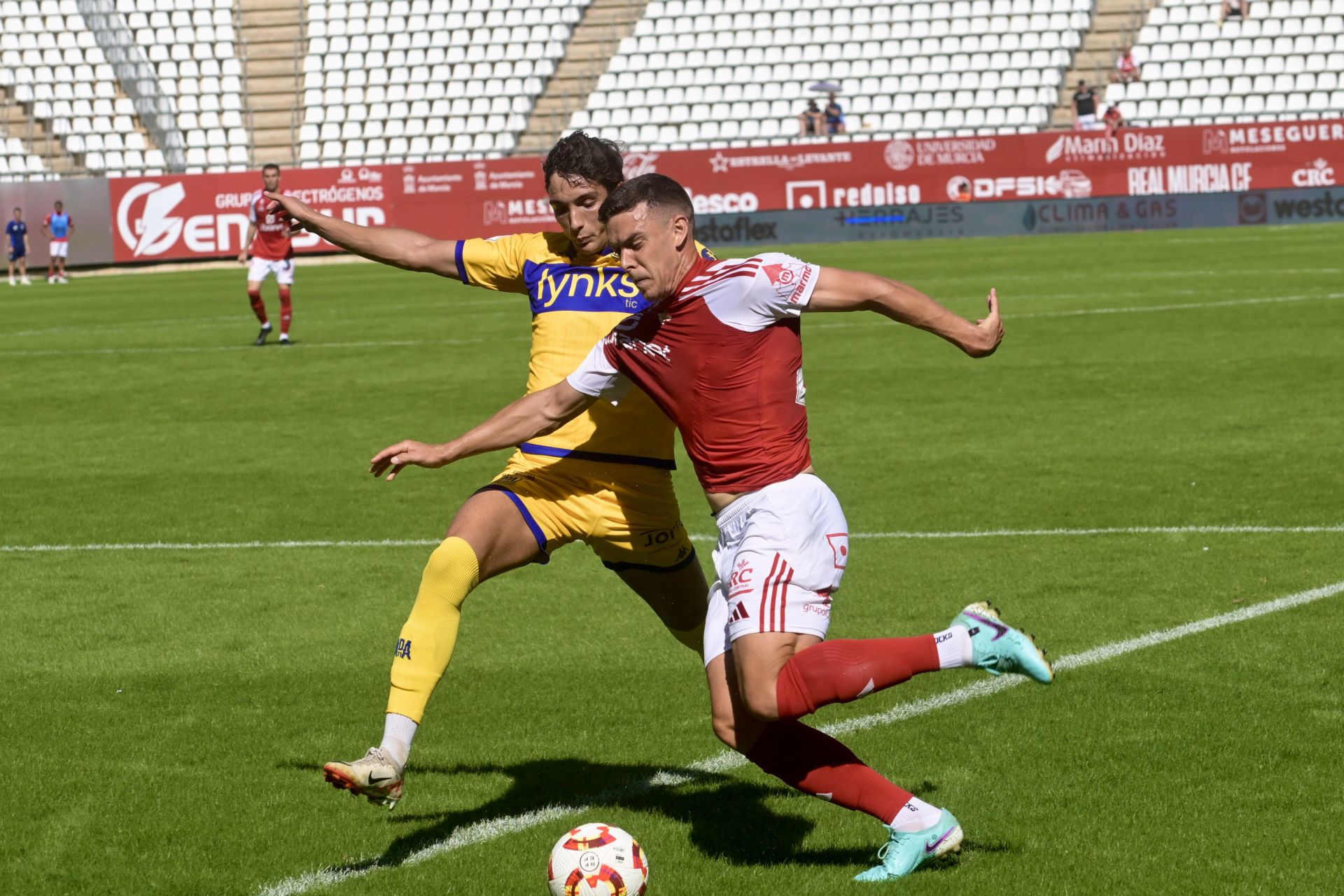 Las imágenes del partido entre el Real Murcia y el Alcorcón