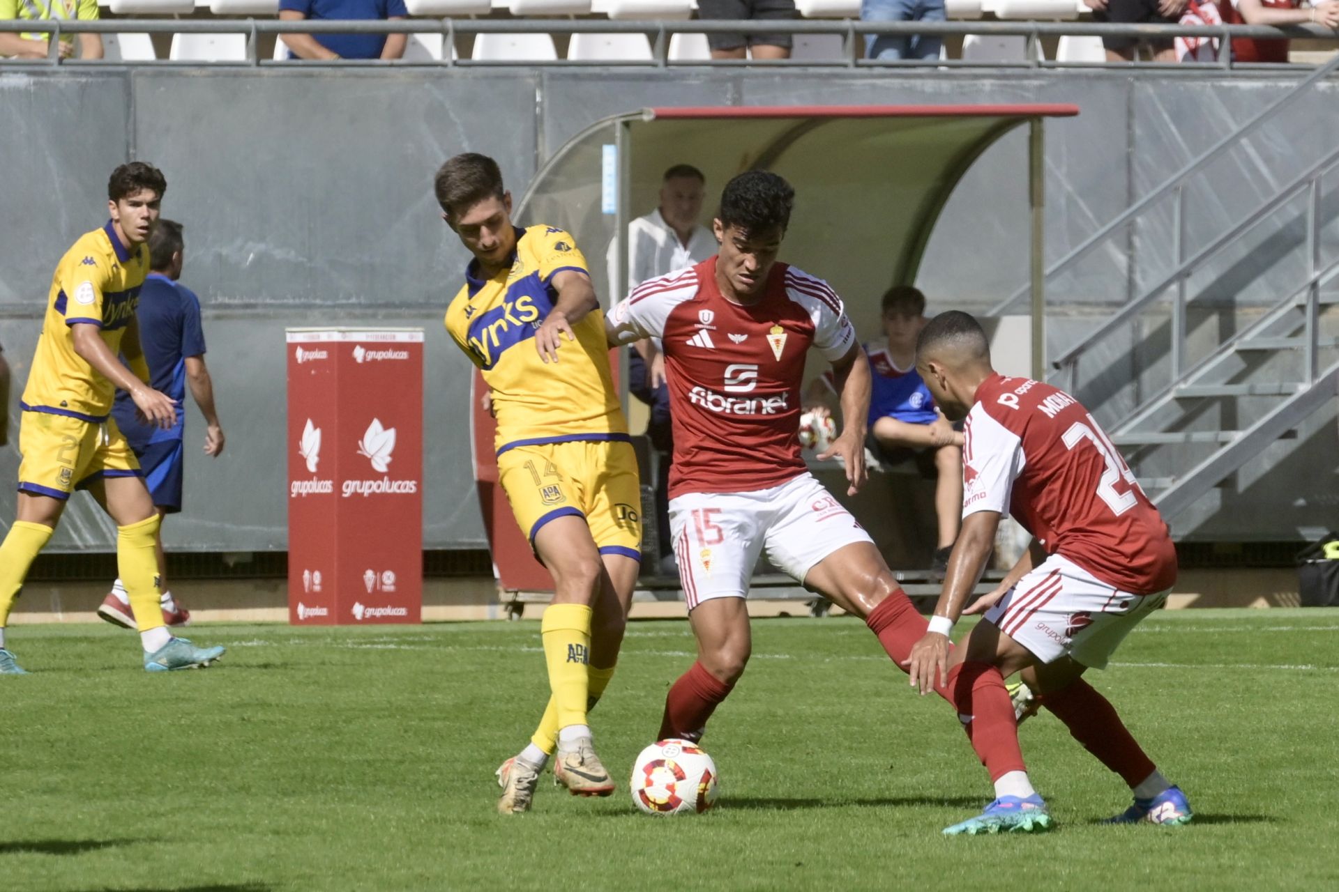 Las imágenes del partido entre el Real Murcia y el Alcorcón