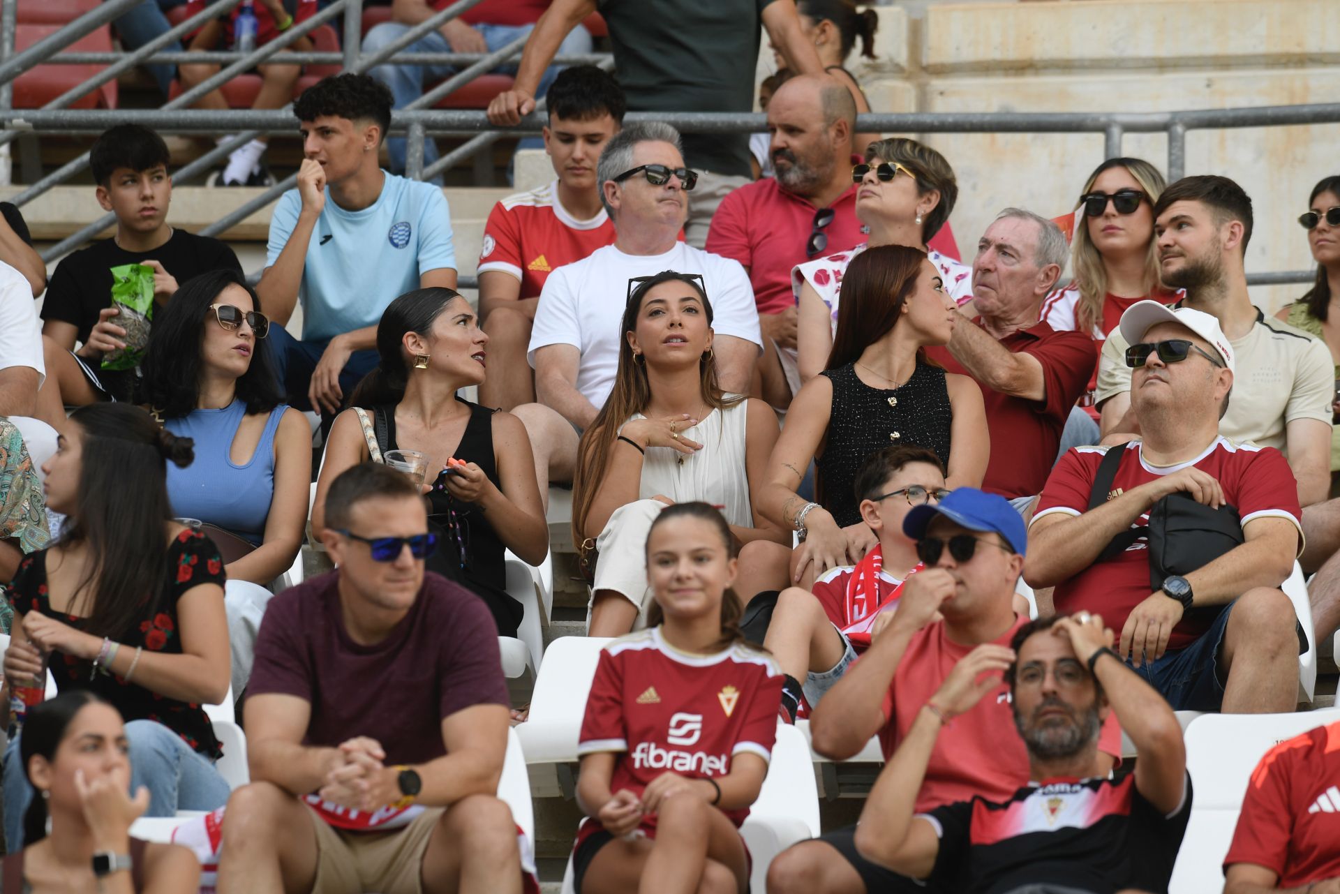 Real Murcia-Alcorcón: búscate en la grada del Estadio Enrique Roca