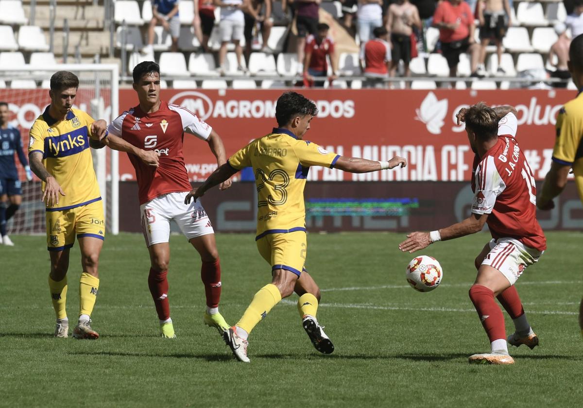 Las imágenes del partido entre el Real Murcia y el Alcorcón