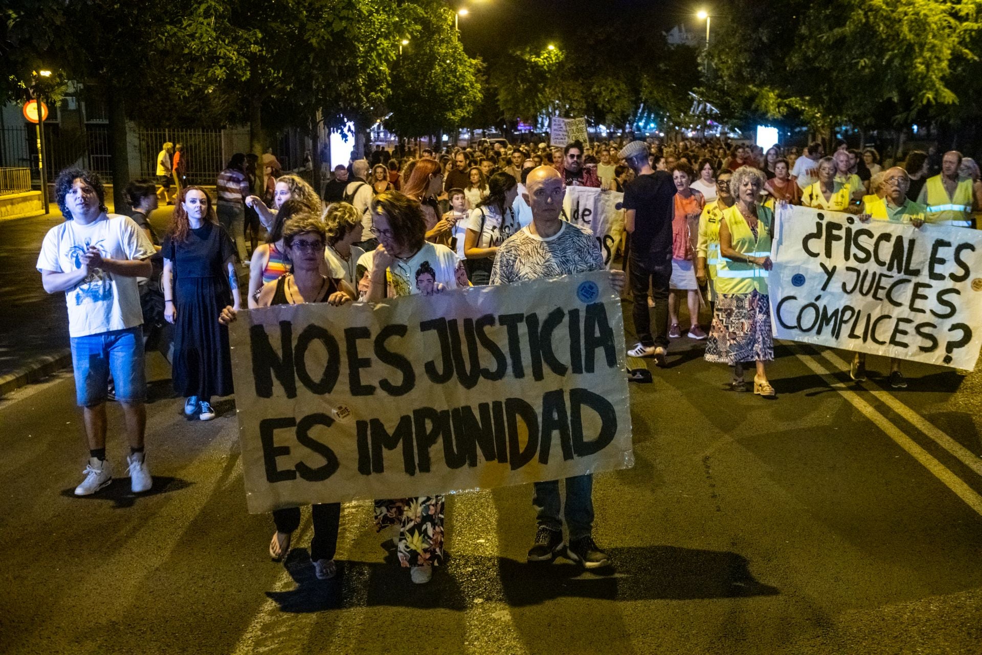 Las imágenes de la protesta ante el Palacio de Justicia de Murcia