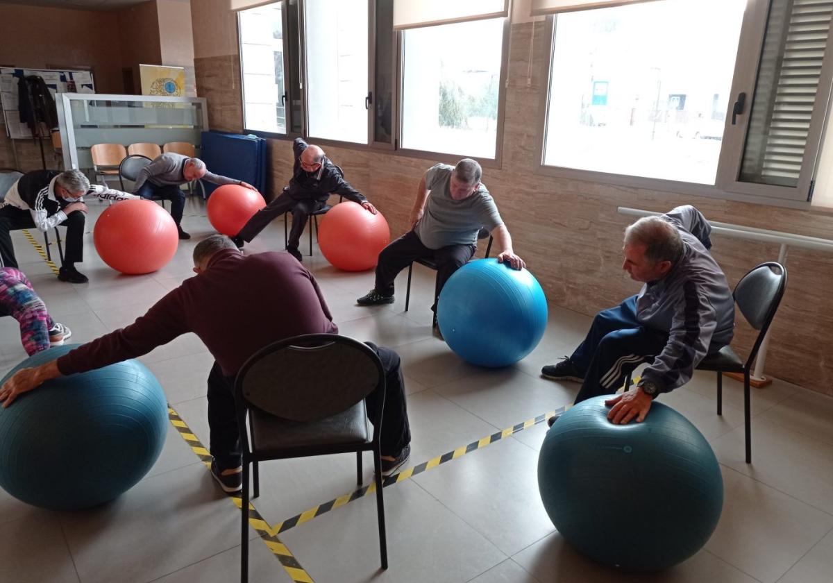 Más autonomía y calidad de vida para las personas con párkinson y sus familiares