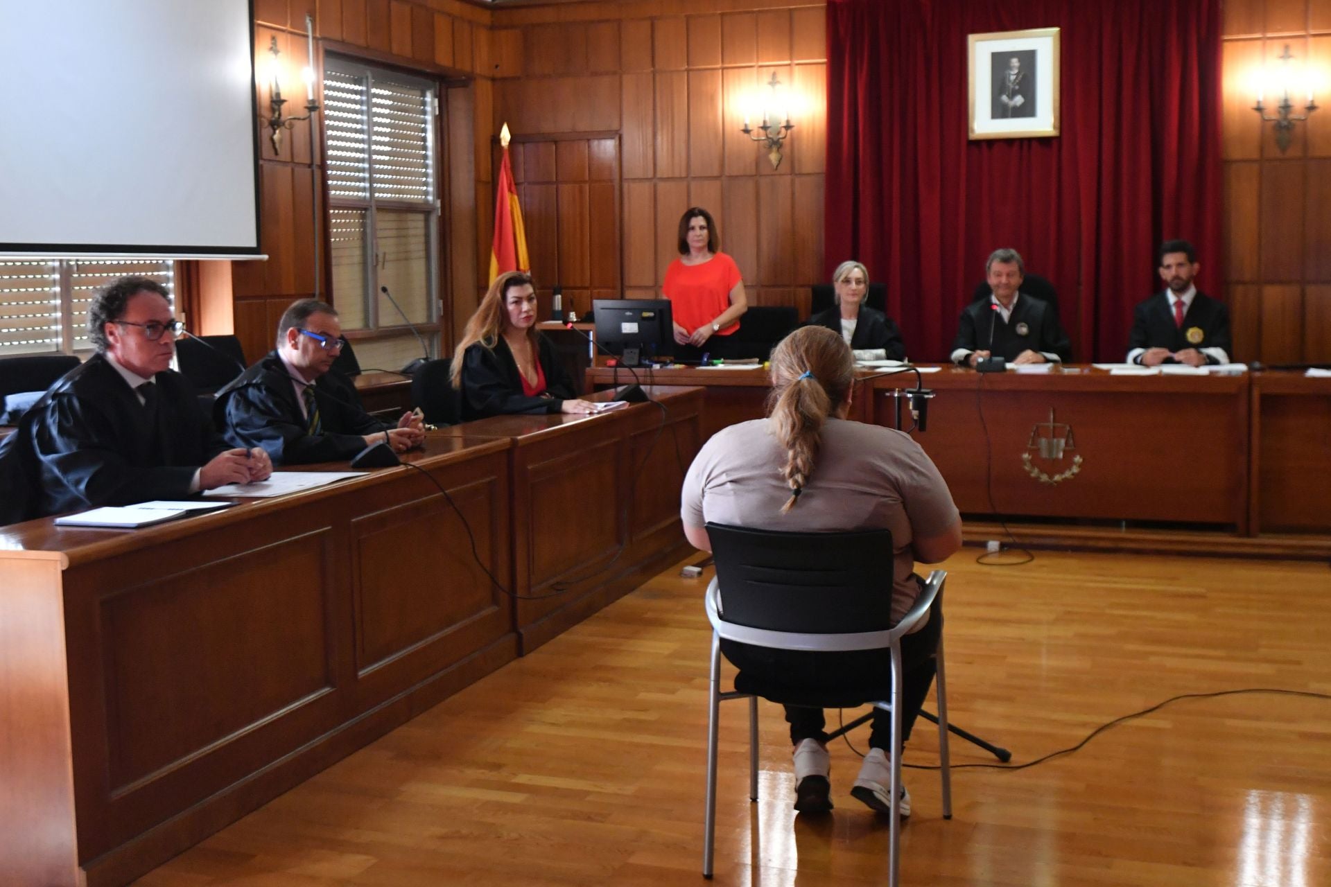 Los empresarios condenados por pagar a menores a cambio de sexo no entrarán a prisión, en imágenes