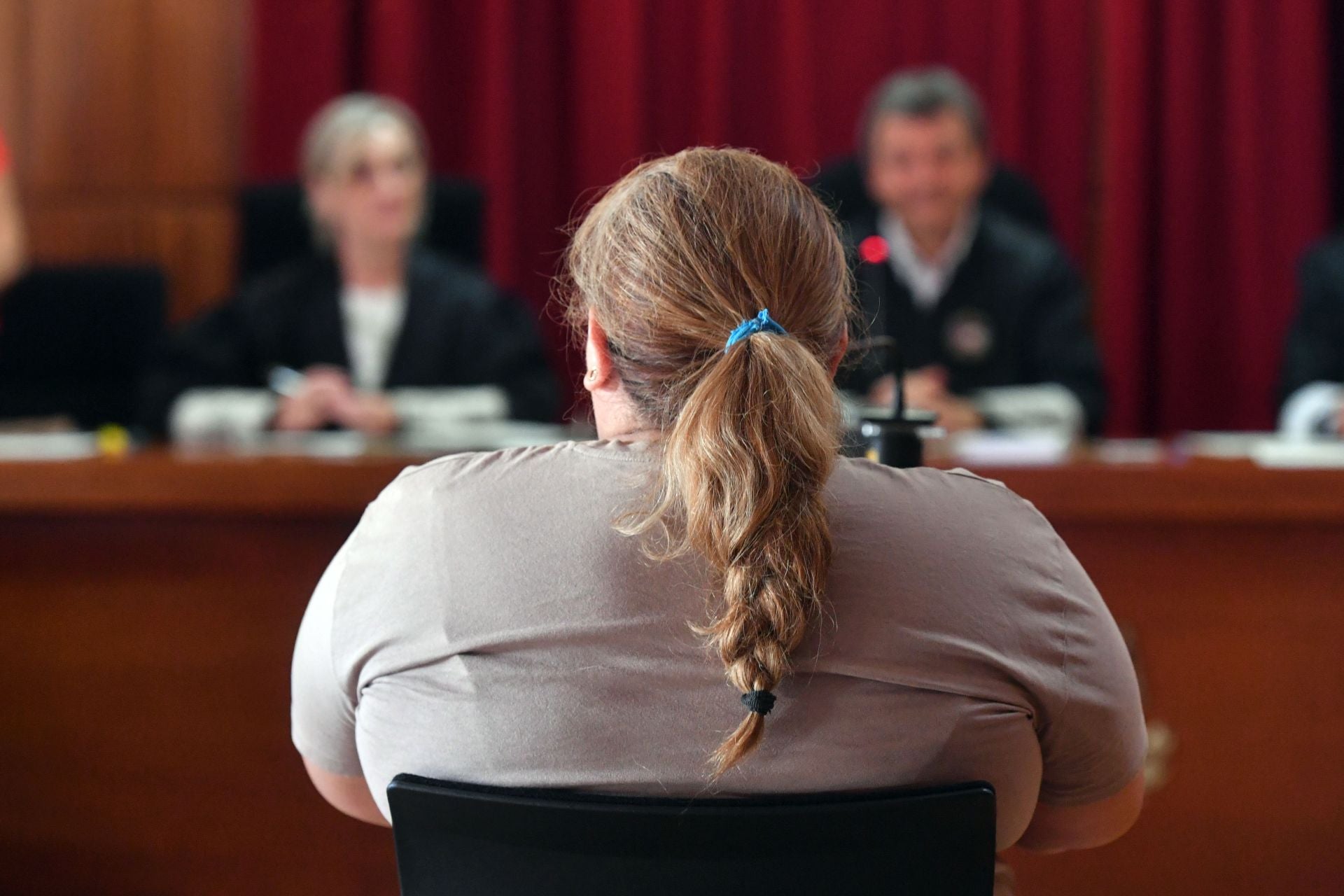 Los empresarios condenados por pagar a menores a cambio de sexo no entrarán a prisión, en imágenes