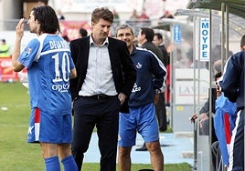 Laudrup, en la bandajunto a De la Red, en elMurcia-Getafe de latemporada 2007-2008.