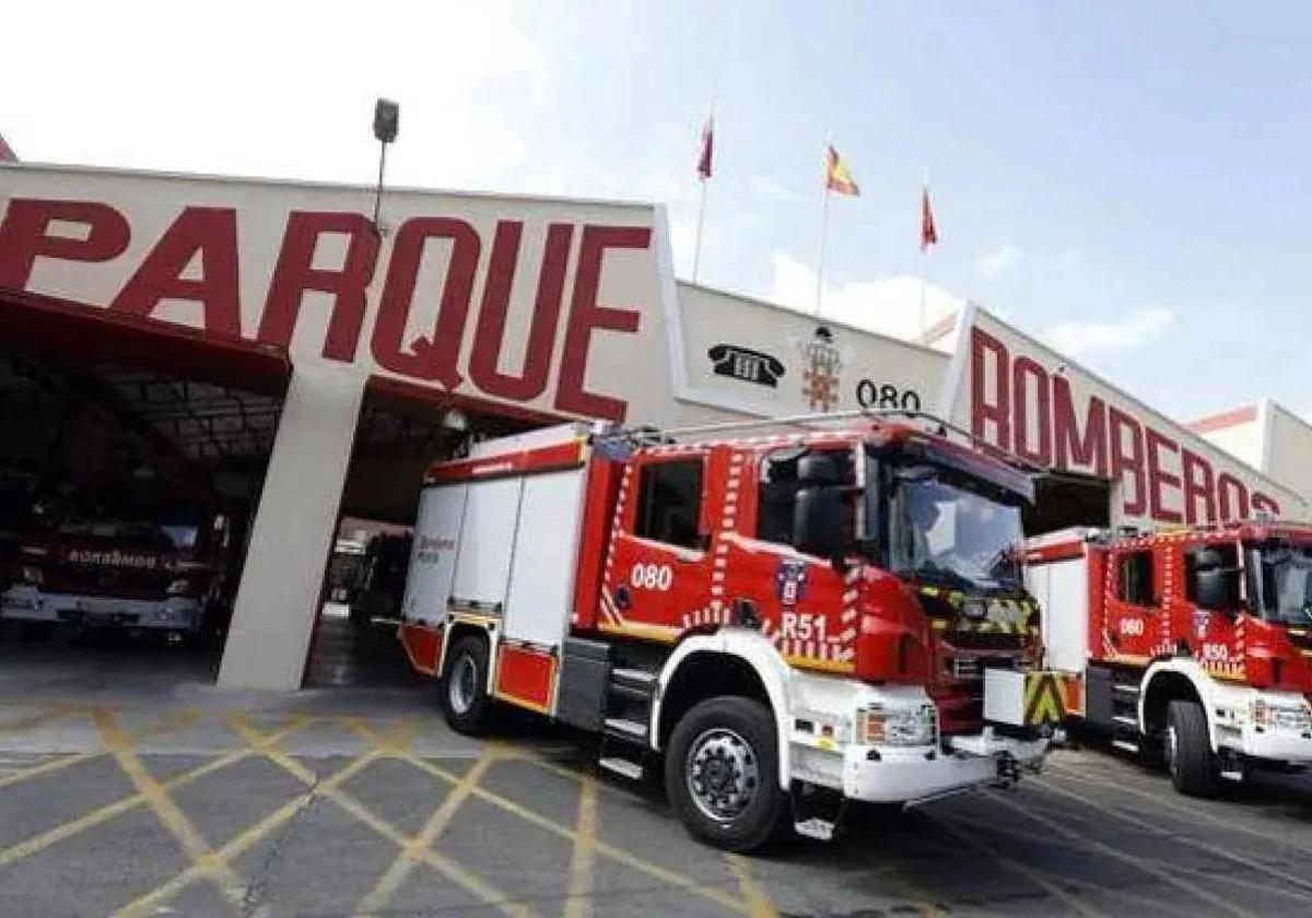 Camiones de bomberos en el parque de Murcia, en una imagen de archivo.