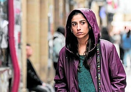 Carolina Yuste, en un fotograma de 'La infiltrada', que dirige Arantxa Arguelles.