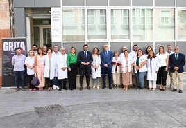 López Miras visita las nuevas consultas de la Unidad de Conductas Adictivas de Cartagena.