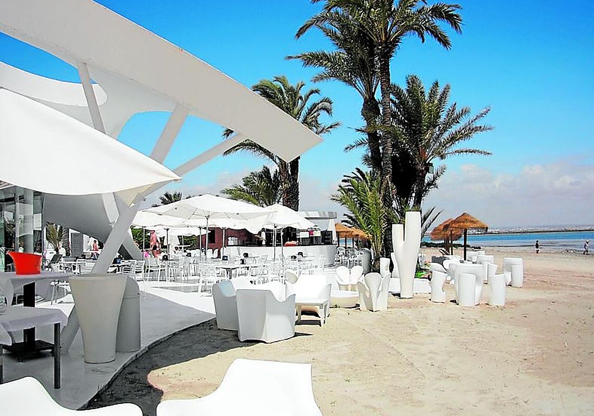 Vista del complejo Collados Beach, junto al Mediterráneo.