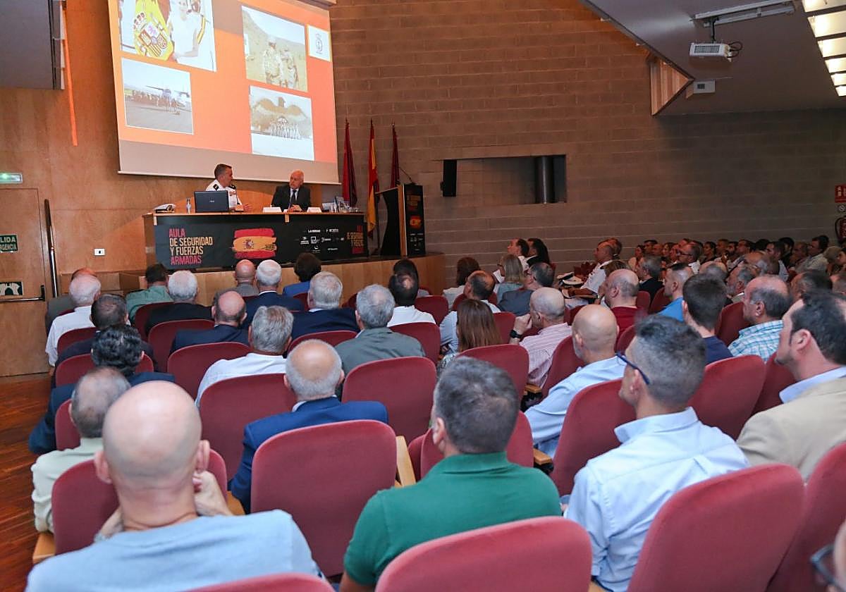 Vicente Gonzalvo y Juan Manuel Orti, durante la presentación del foro.