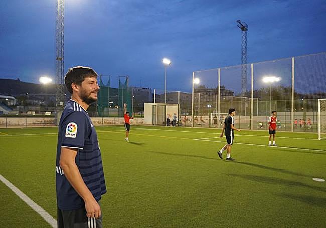 José Antonio dirige un entrenamiento con su equipo en Jumilla.