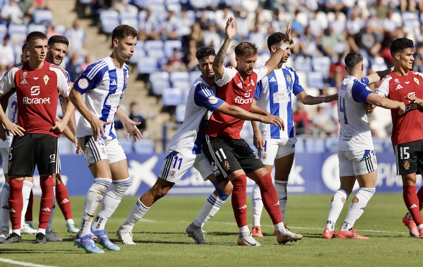 La victoria del Real Murcia frente al Recreativo de Huelva, en imágenes