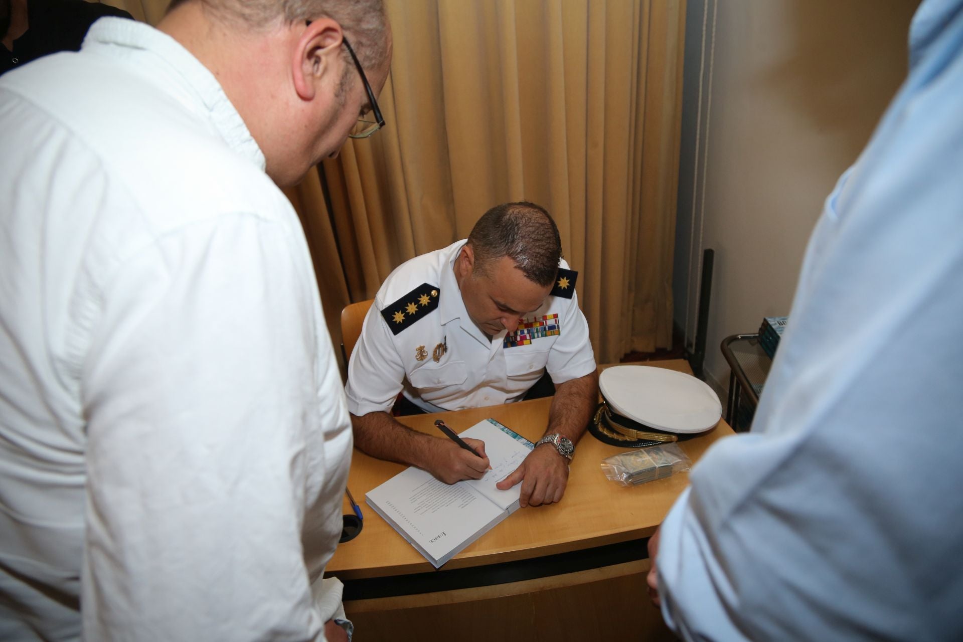 Acto de presentación del libro &#039;Boinas Verdes de la Armada&#039;, en imágenes