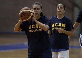 Laura Fernández, con el Jairis, en una imagen de archivo.