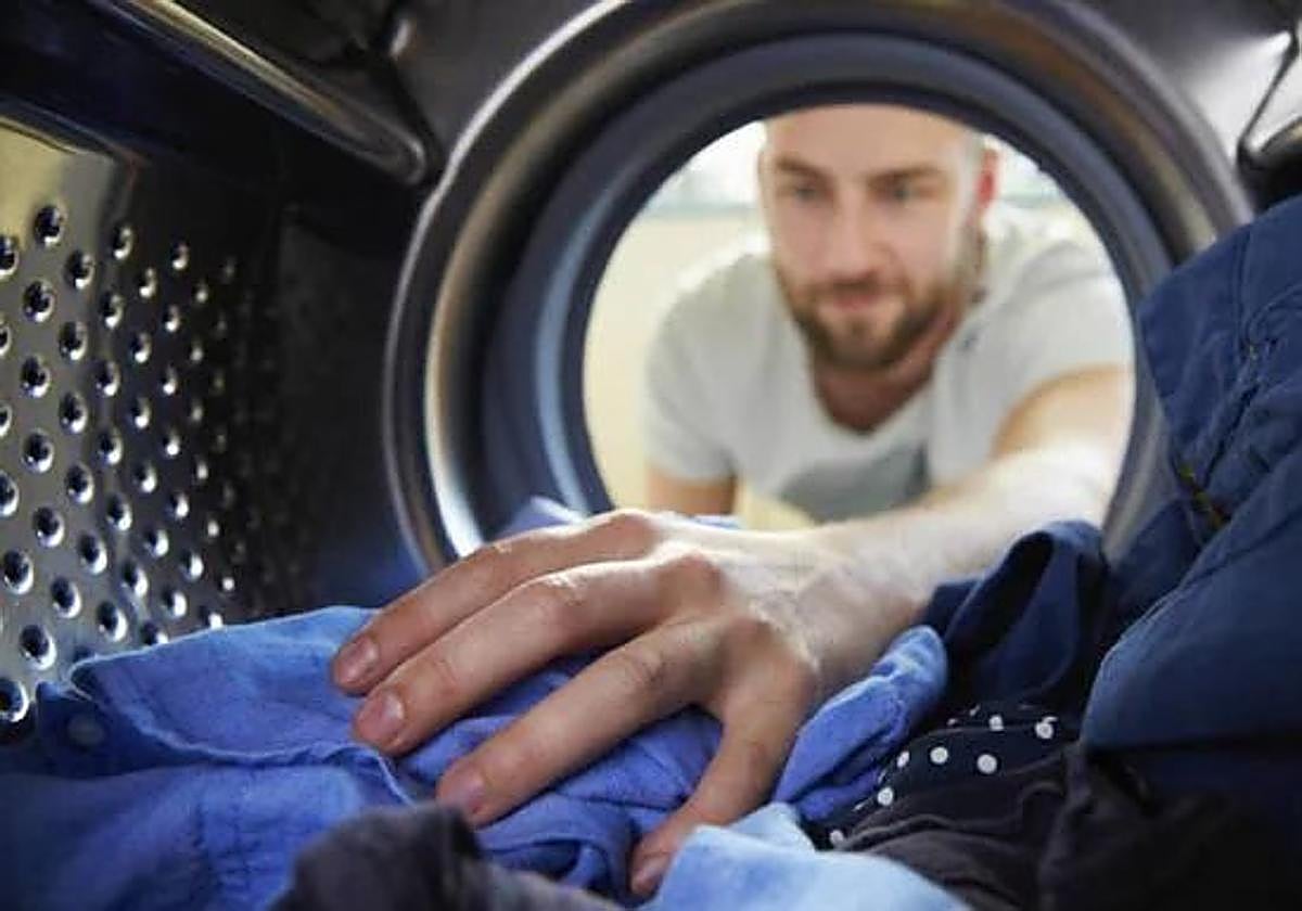 El sencillo truco para eliminar el moho de la goma de la lavadora.
