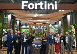 El equipo de Fortini, en su estand en la Feria Fruit Attraction.