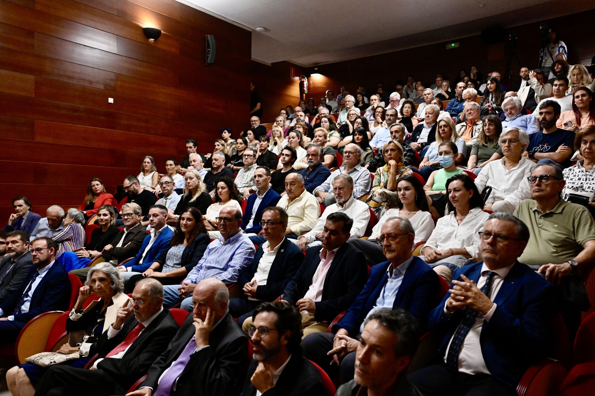 Mesa redonda &#039;Celebrando el Moneo&#039; en Murcia por su 25 aniversario, en imágenes