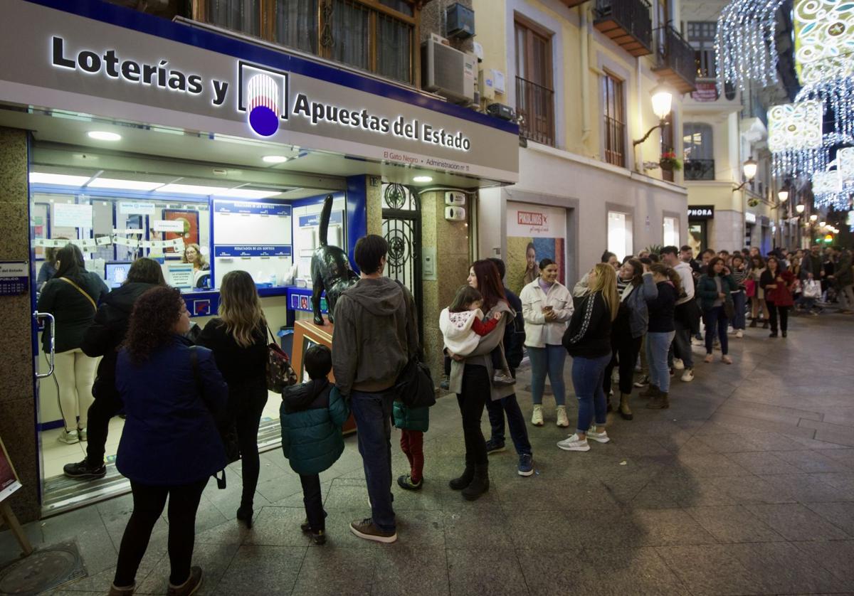 Por qué la Lotería de Navidad toca más en las administraciones famosas