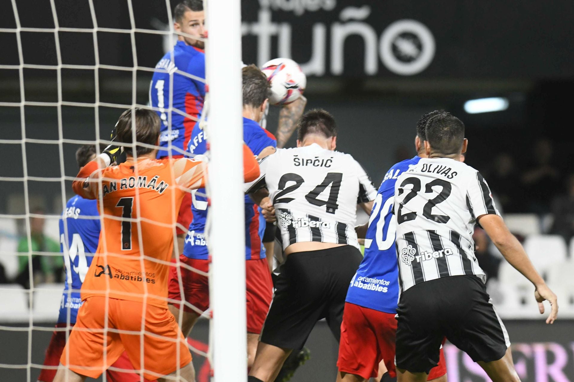 El empate del Cartagena frente al Elche, en imágenes