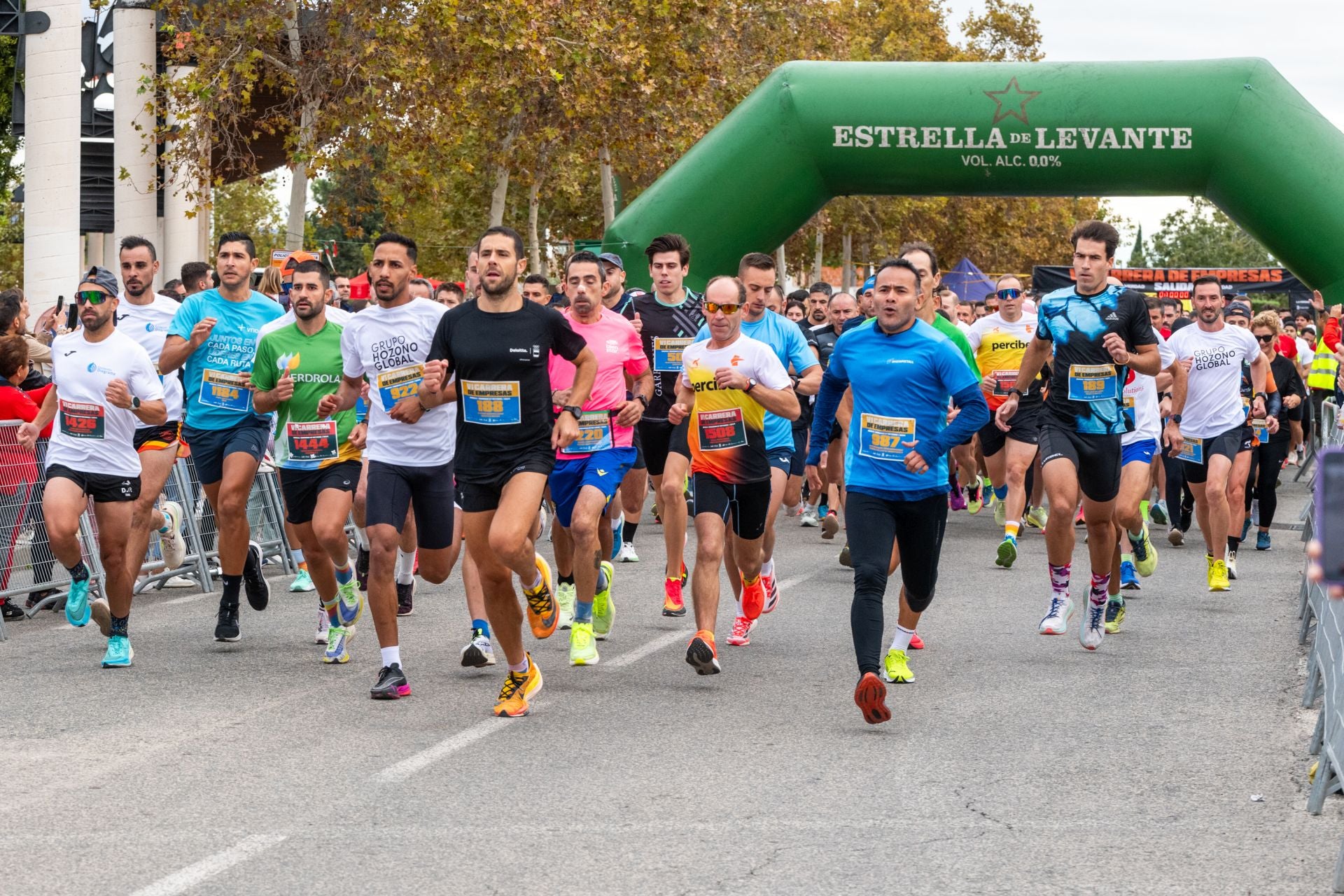 La VI Carrera de Empresas de Murcia, en imágenes