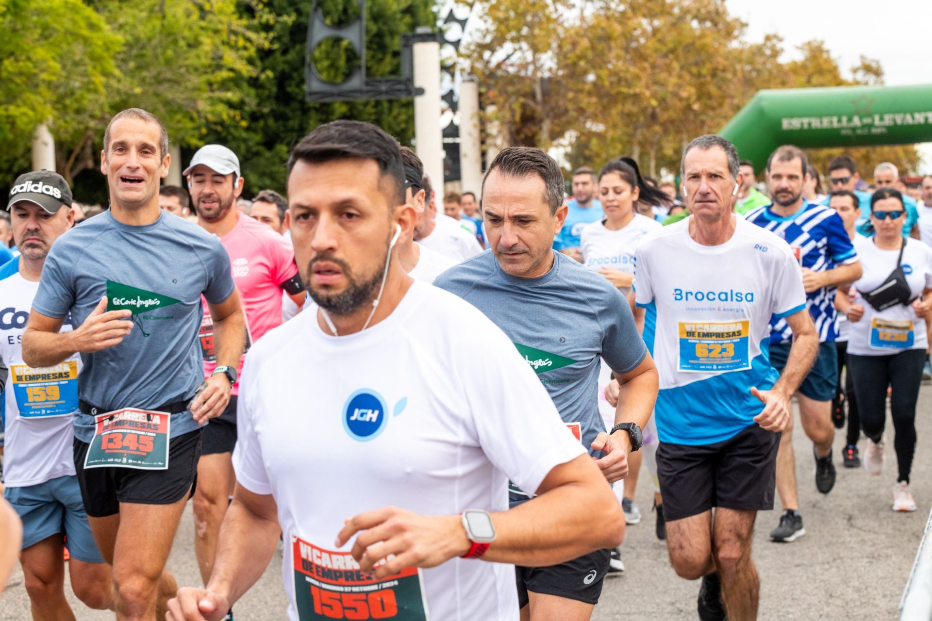 La VI Carrera de Empresas de Murcia, en imágenes