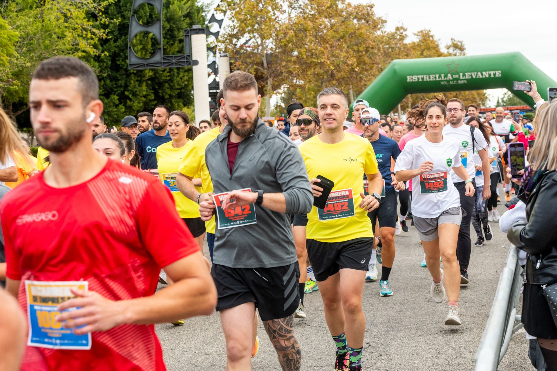 La VI Carrera de Empresas de Murcia, en imágenes