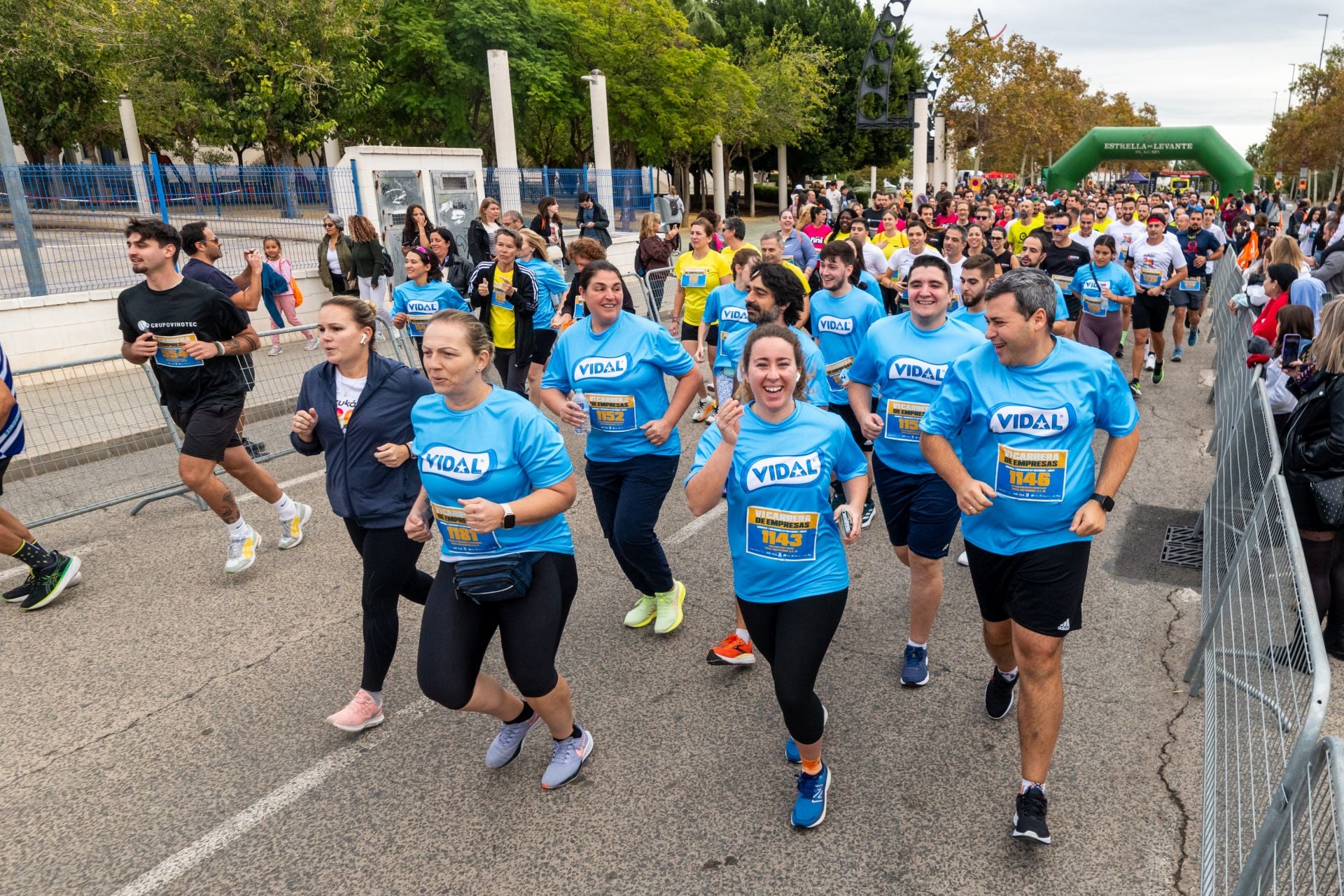 La VI Carrera de Empresas de Murcia, en imágenes