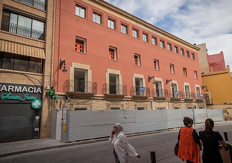 Sede de los antiguos juzgados, que están siendo tranformados por el Ayuntamiento en oficinas municipales.