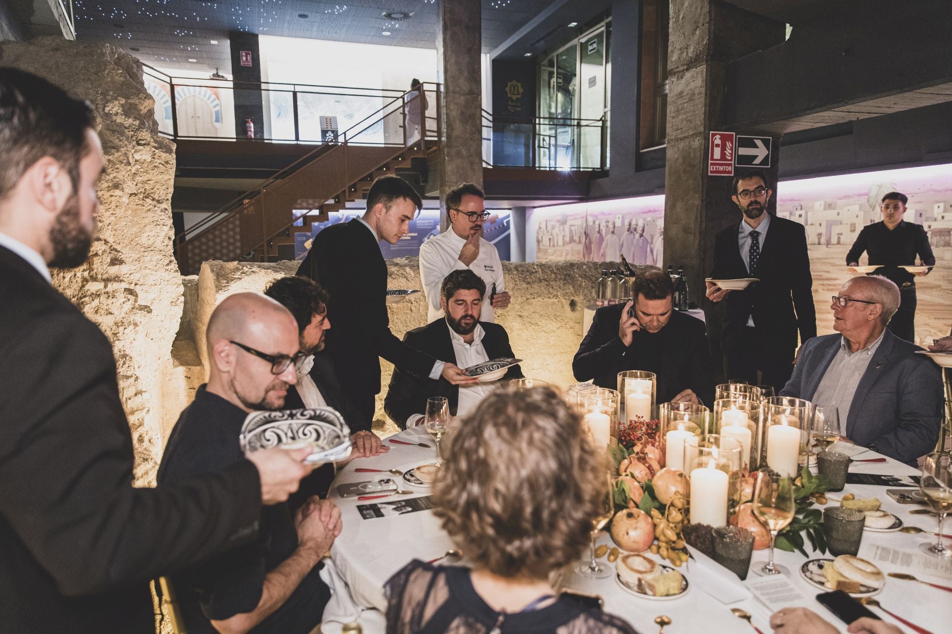 La muralla árabe de Madina Mursiya acoge una cena con estrella