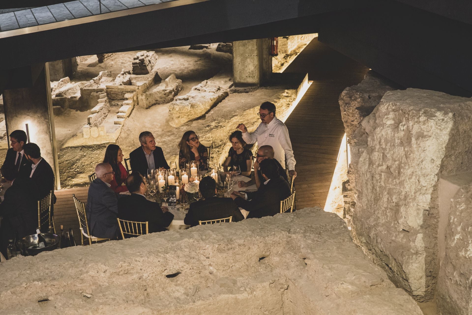 La muralla árabe de Madina Mursiya acoge una cena con estrella