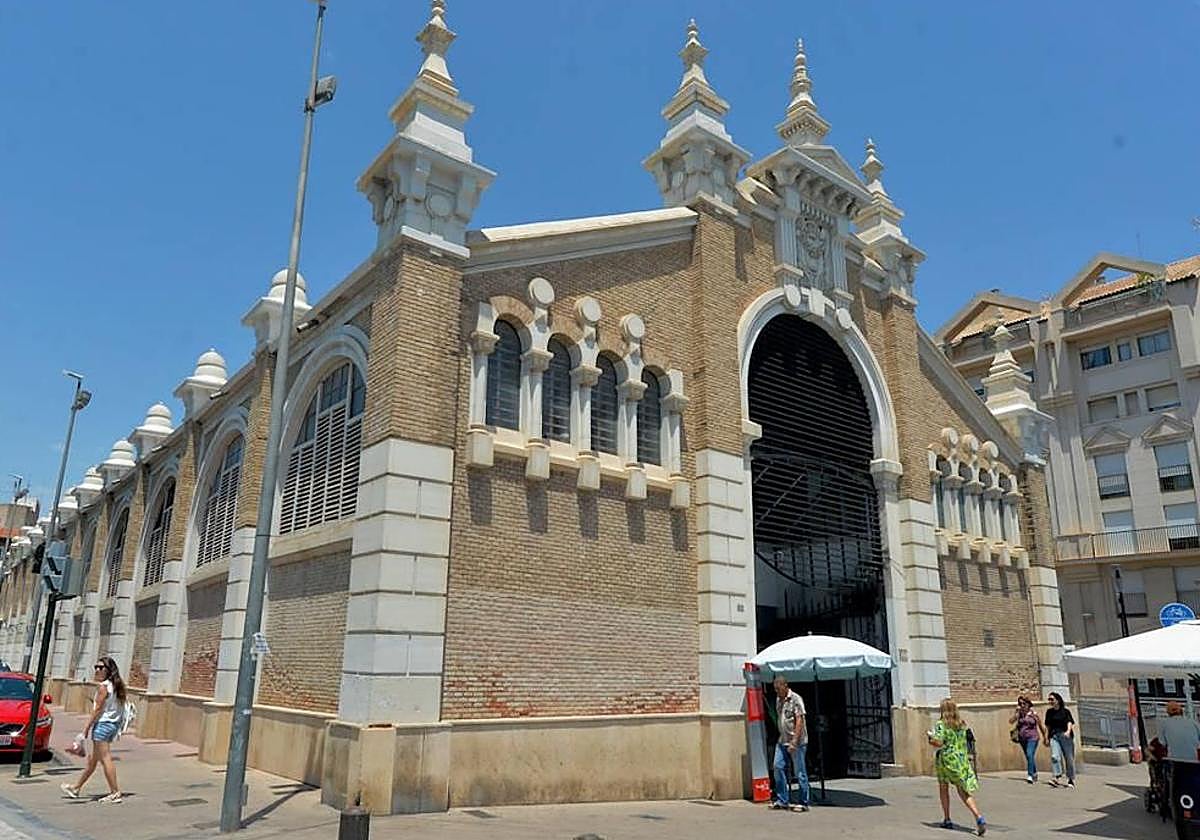 Fachada del mercado de Verónicas, en una imagen de archivo.