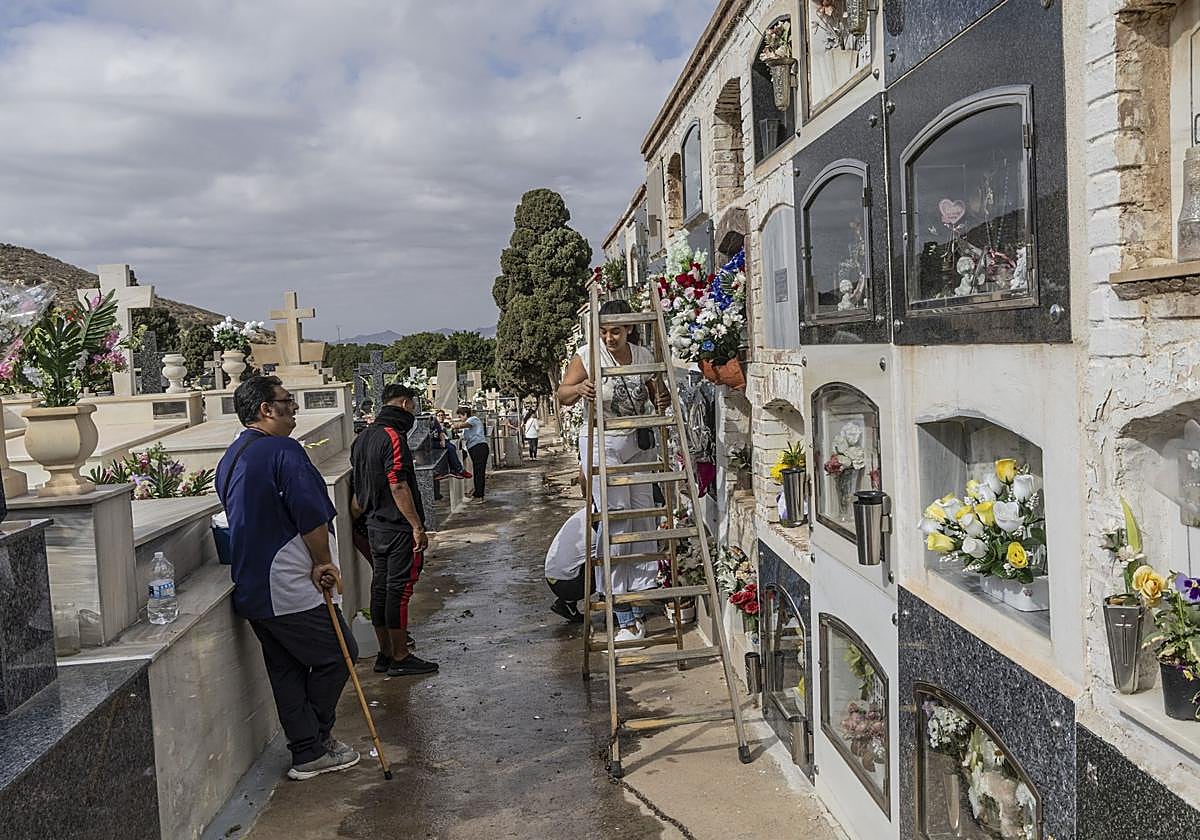 Las imágenes del Día de Todos los Santos en Cartagena