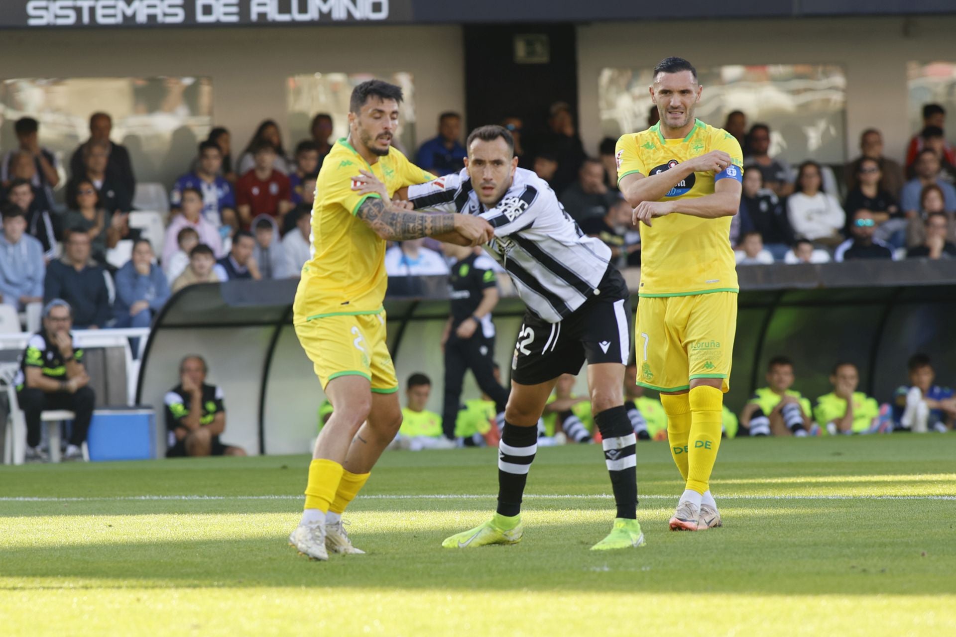 La derrota del Cartagena frente al Deportivo, en imágenes