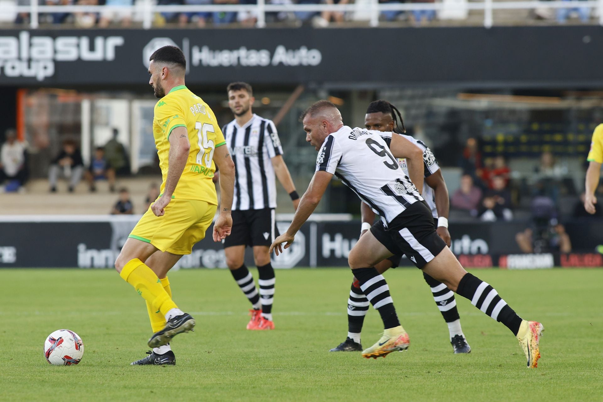 La derrota del Cartagena frente al Deportivo, en imágenes