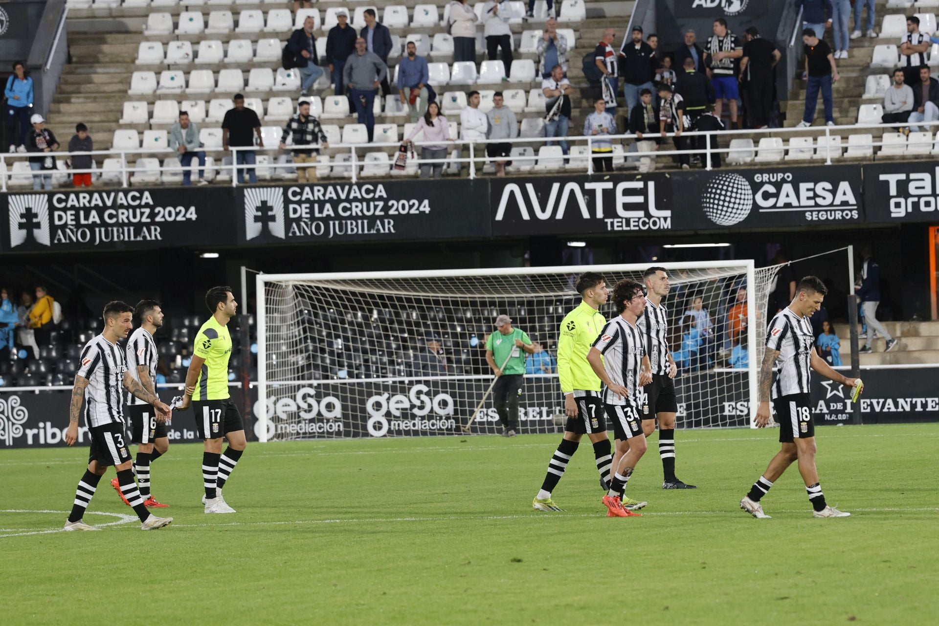 La derrota del Cartagena frente al Deportivo, en imágenes