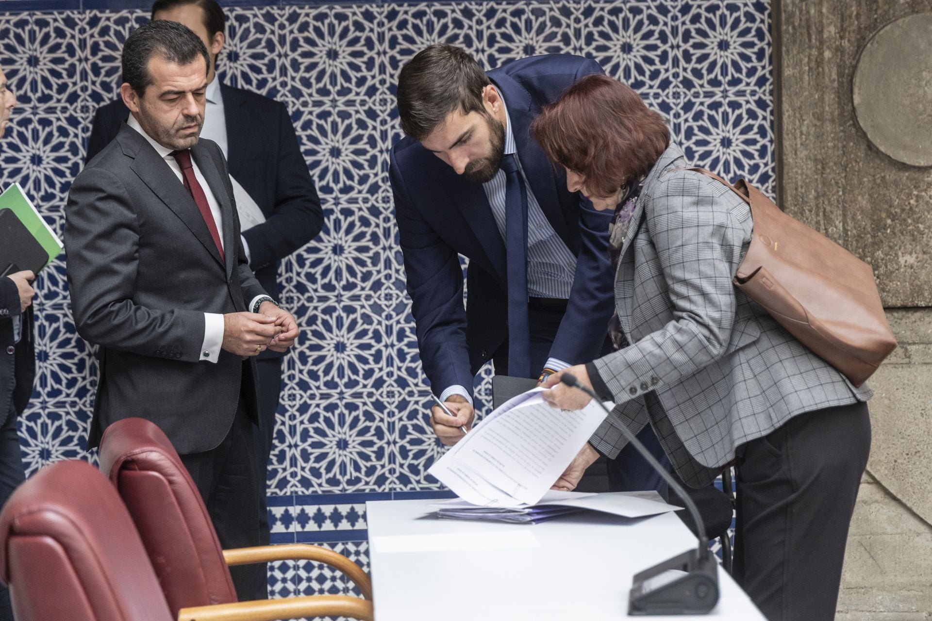 El Pleno de la Asamblea Regional de este martes, en imágenes