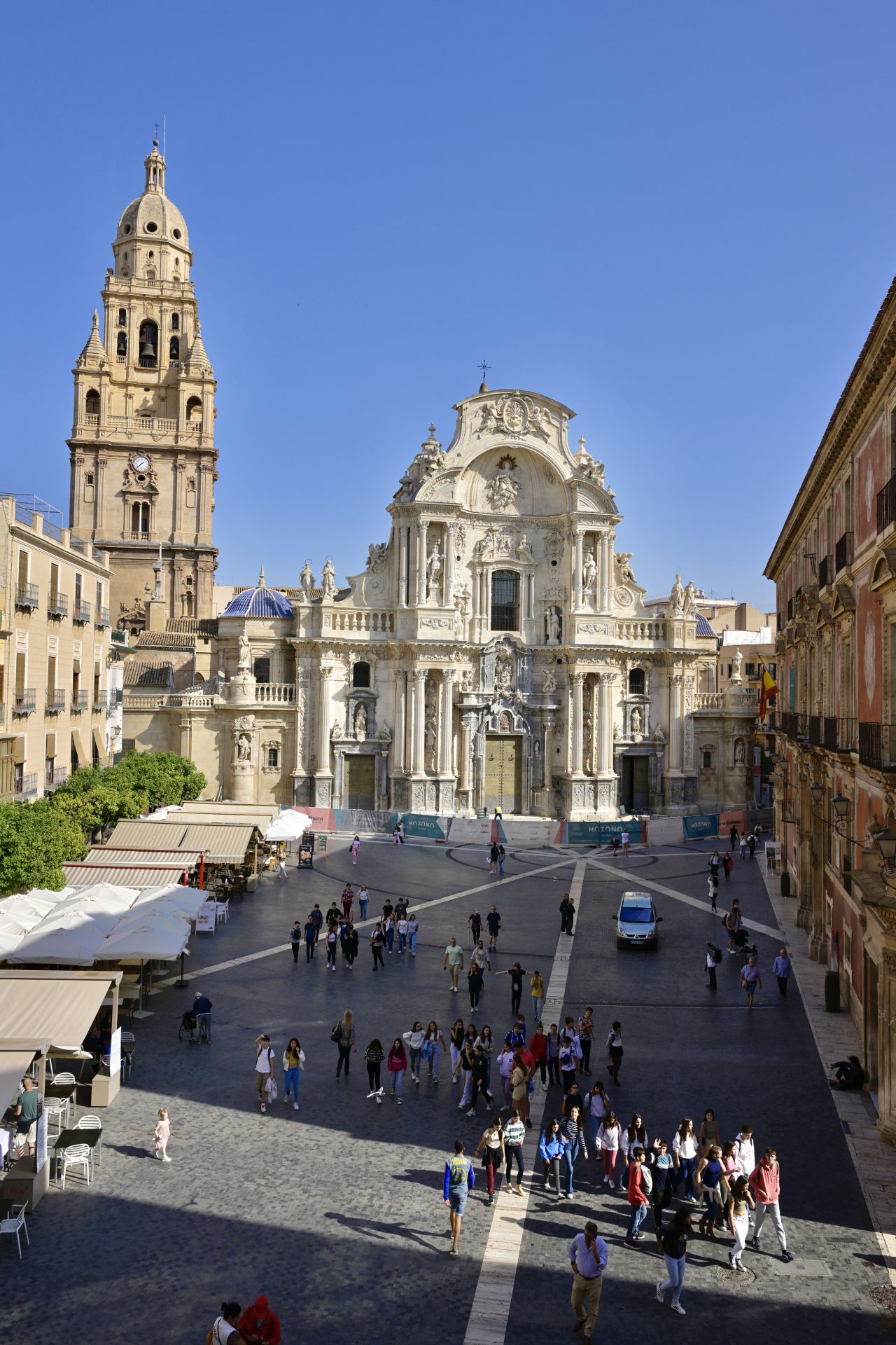 La fachada de la Catedral de Murcia, libre de andamios, en imágenes