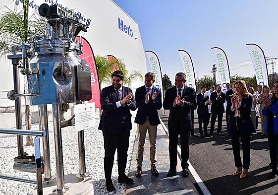Fernando López Miras en la inauguración de la nueva planta de Hero.