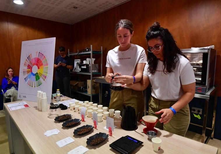 Taller de la cafetería Vértigo y Calambre en Región de Murcia Gastronómica.