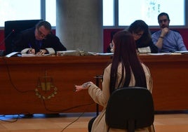 Marta Martínez, novia de Kevin, durante su declaración en el juicio.