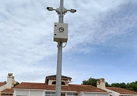 Cámaras instaladas en una calle de la costa de Pilar de la Horadada.