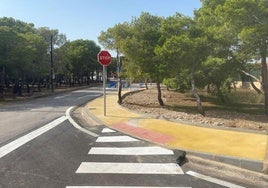 Obras de mejora de accesibilidad en la calle Meridiano de la Urbanización de San Ginés en La Azohía.