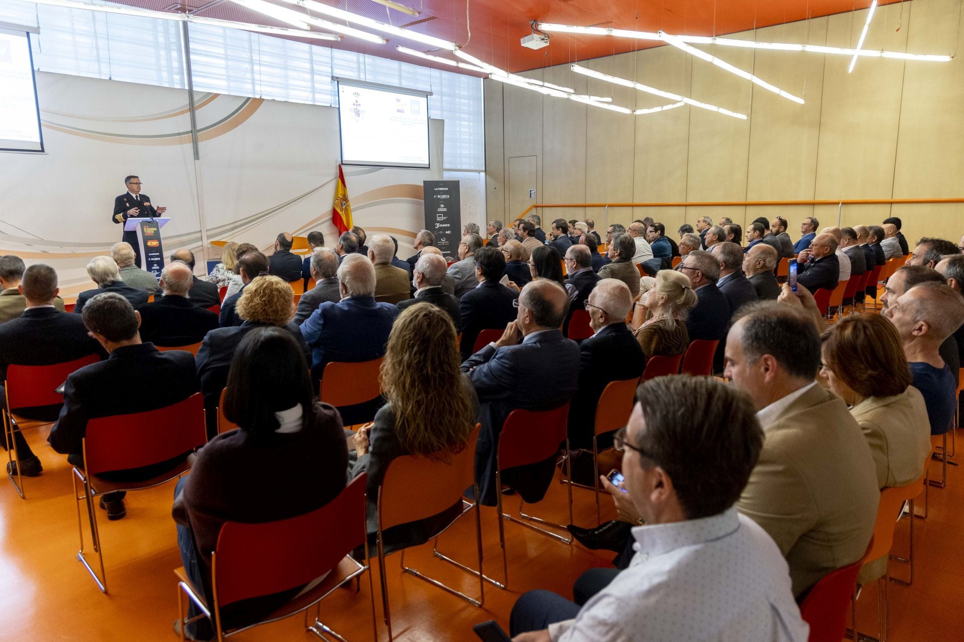 Aula de Seguridad y Fuerzas Armadas en Cartagena, en imágenes