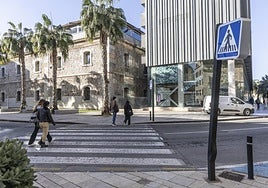 Paso inteligente estropeado junto al CIM esta semana.