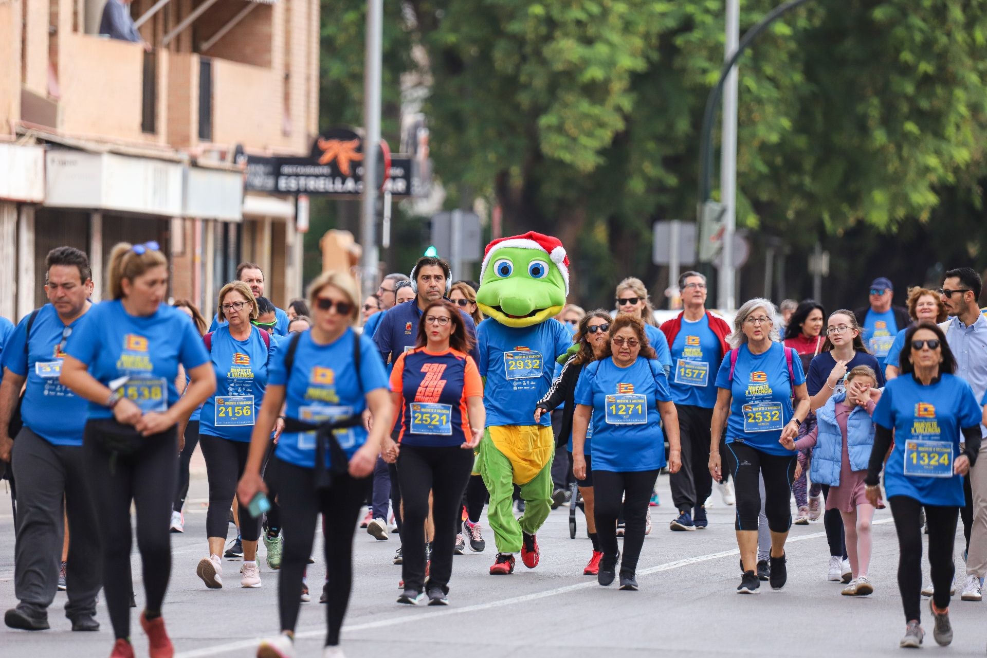 La carrera solidaria &#039;Muévete X Valencia&#039;, en imágenes (I)
