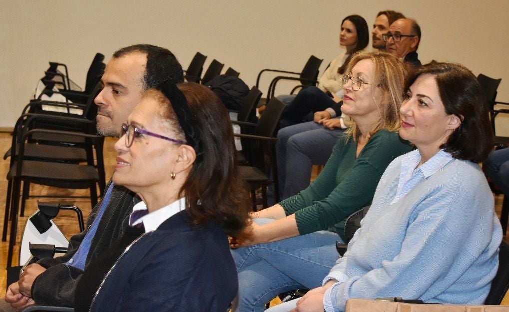 Unidad y Fraternidad entrega las microbecas y presenta concursos Día de la Fraternidad