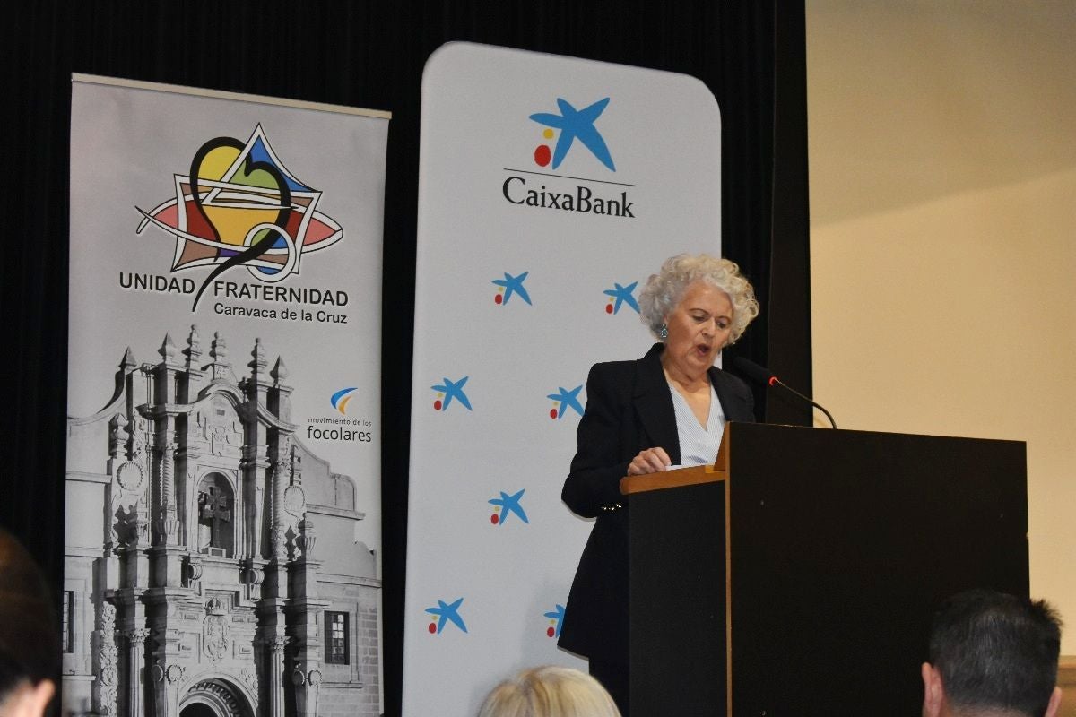 Unidad y Fraternidad entrega las microbecas y presenta concursos Día de la Fraternidad